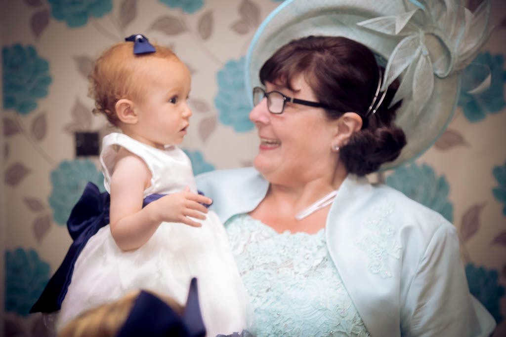 wedding photographer photography liverpool north west southport merseyside cheshire natural stylenmother bride