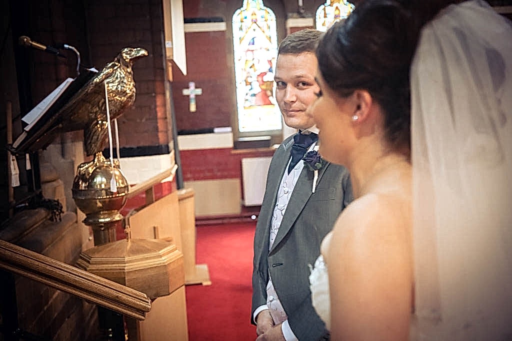 wedding photographer photography liverpool north west southport merseyside cheshire natural style love first look