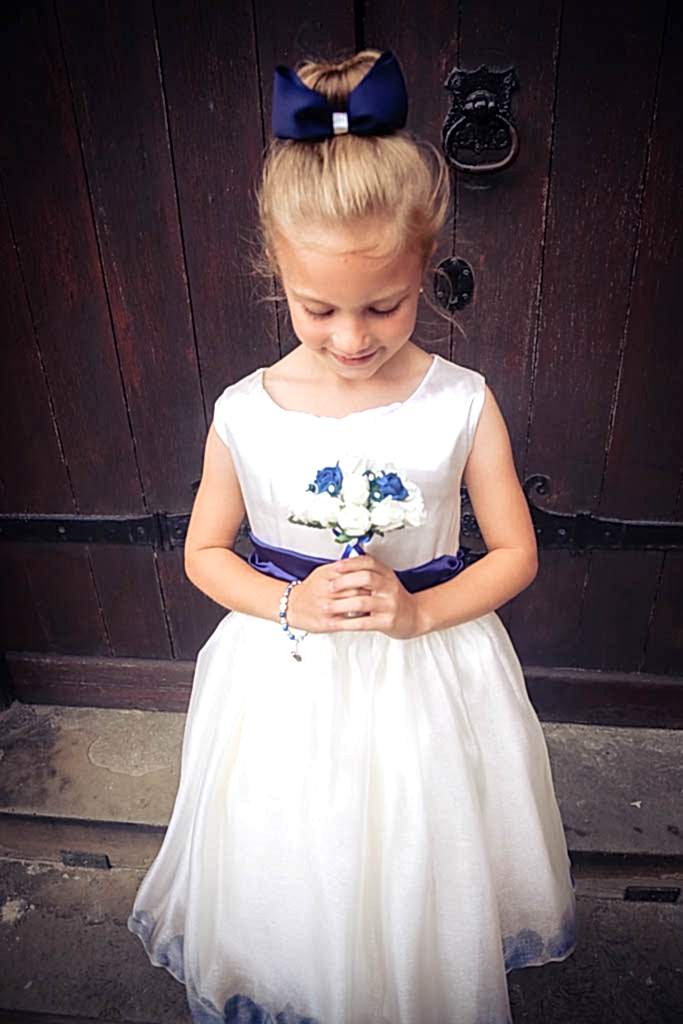 wedding photographer photography liverpool north west southport merseyside cheshire natural style love first look flower girl