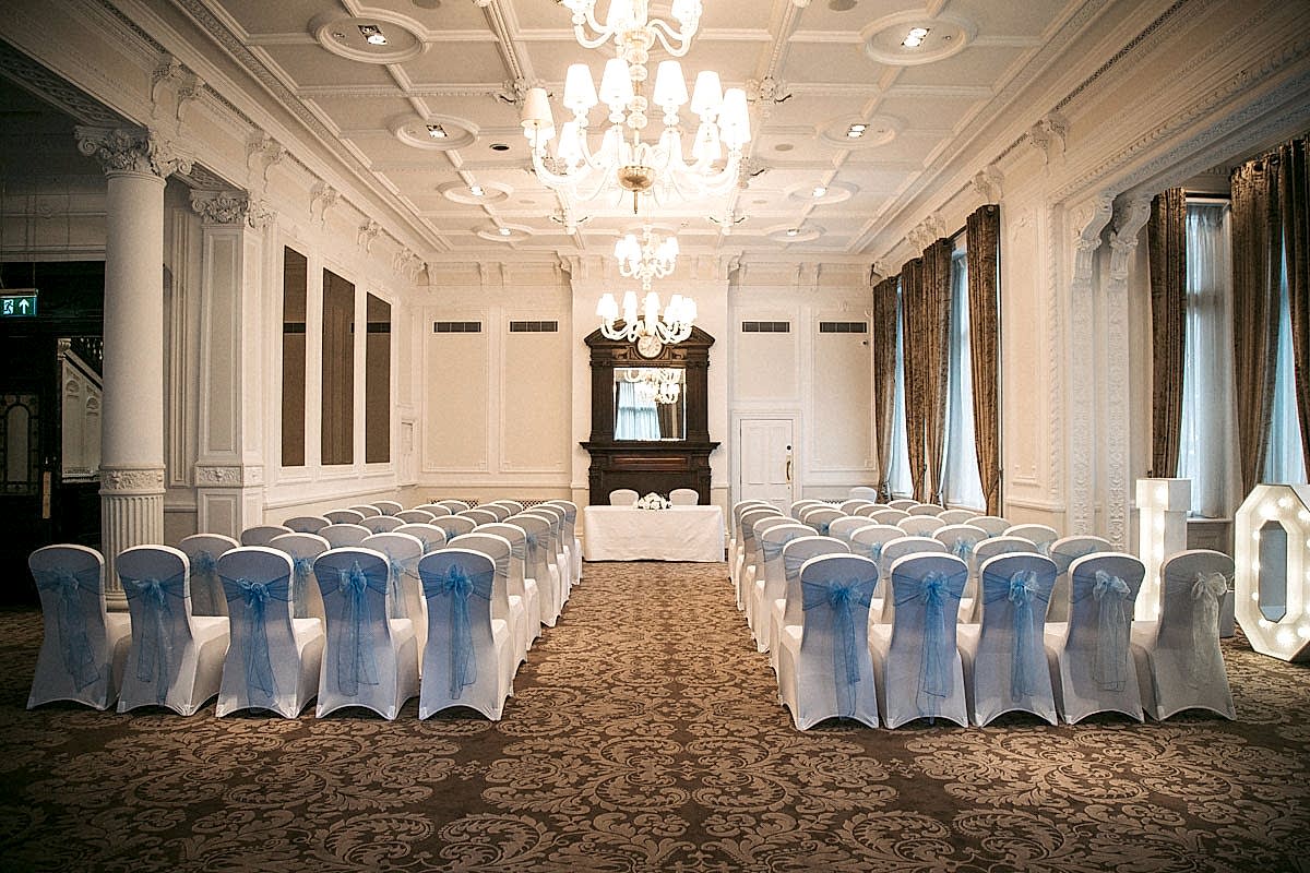 ceremony room at the doublretree hilton liverpool